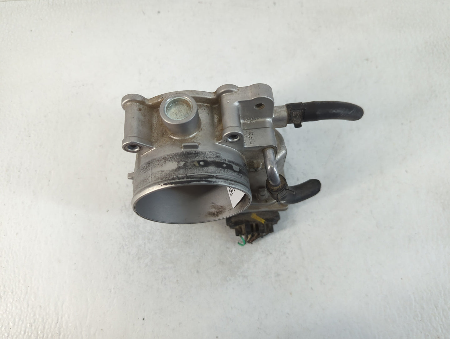 2012-2017 Hyundai Azera Throttle Body P/N:35100-3CAA0 Fits Fits 2012 2013 2014 2015 2016 2017 2018 OEM Used Auto Parts - Oem