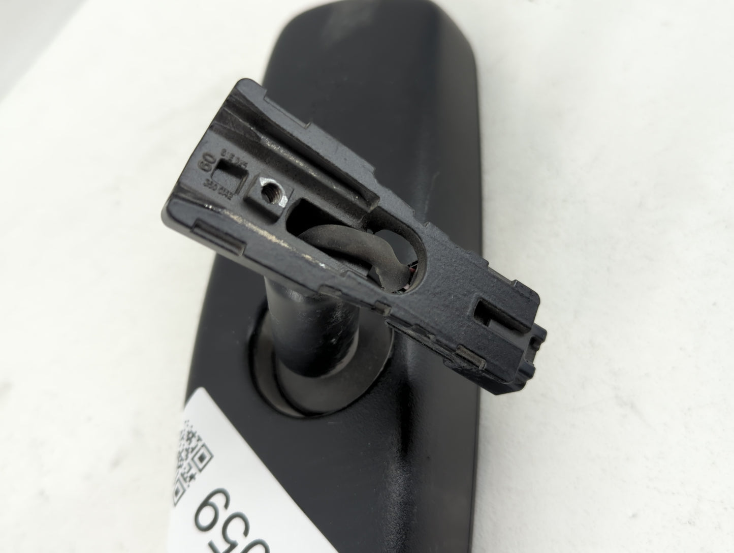 2012-2017 Hyundai Azera Interior Rear View Mirror Replacement OEM P/N:E11026666 Fits OEM Used Auto Parts - Oemusedautoparts1