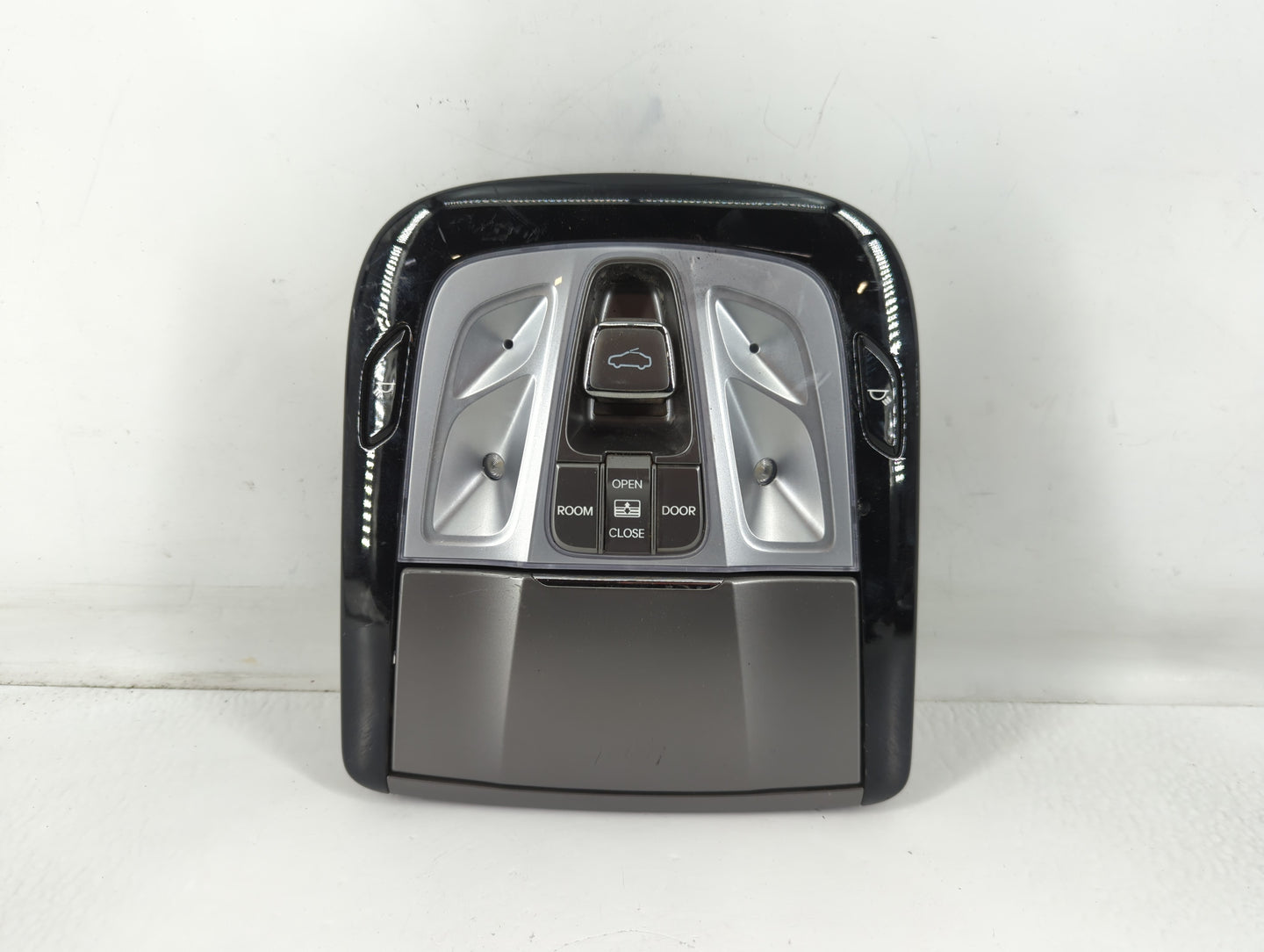 2012-2014 Hyundai Azera Overhead Roof Console 762439 - Oemusedautoparts1.com