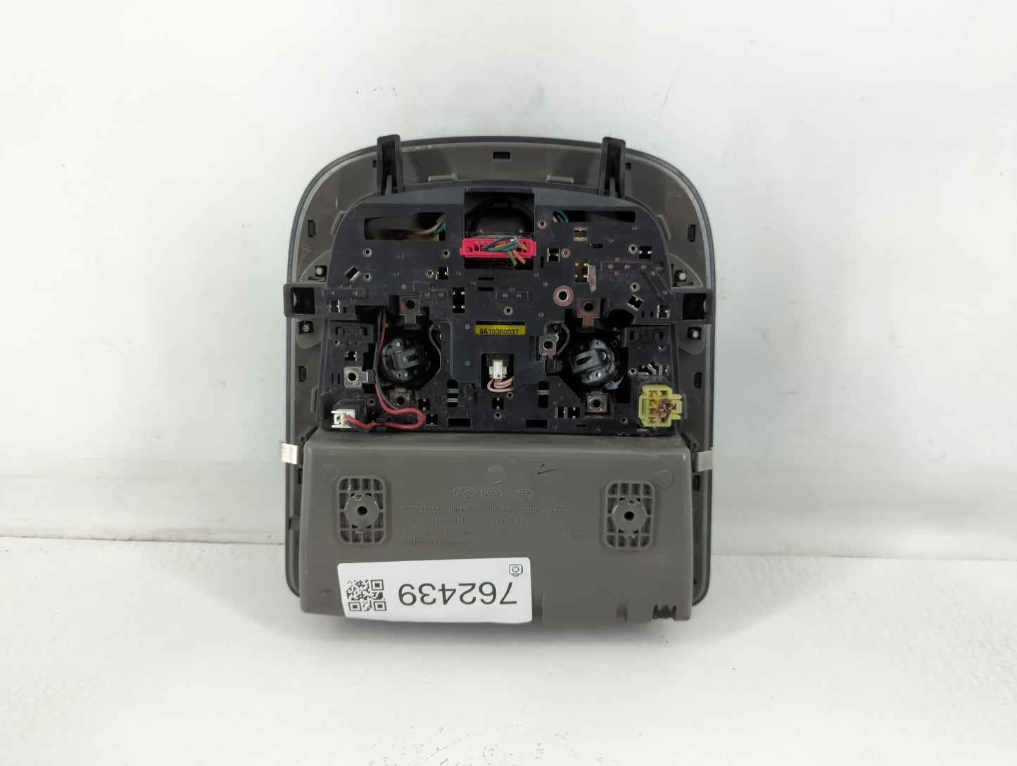 2012-2014 Hyundai Azera Overhead Roof Console 762439 - Oemusedautoparts1.com