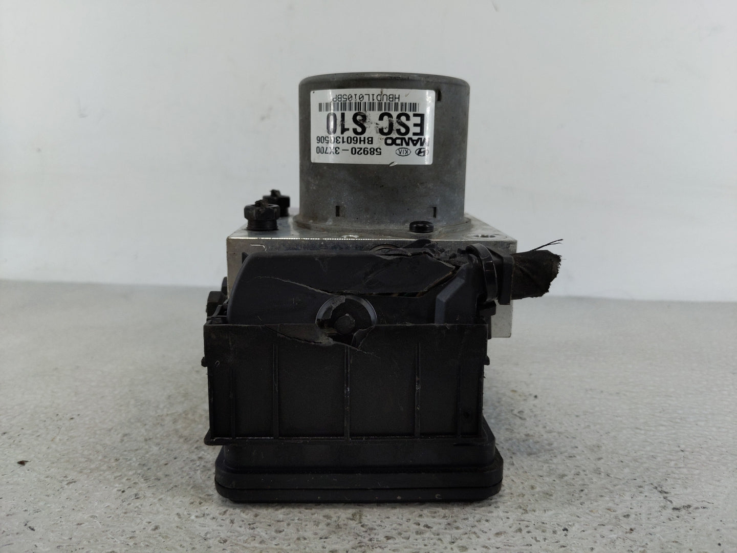 2011-2013 Hyundai Elantra ABS Pump Control Module Replacement P/N:58920-3X700 Fits Fits 2011 2012 2013 OEM Used Auto Parts -