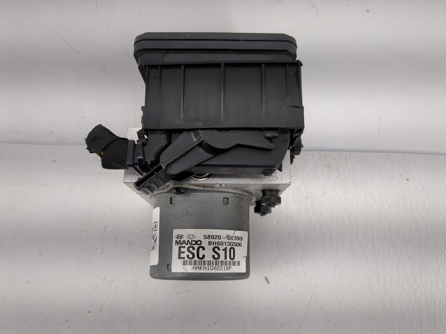 2011-2013 Hyundai Elantra ABS Pump Control Module Replacement P/N:BE6003G507 Fits Fits 2011 2012 2013 OEM Used Auto Parts - 