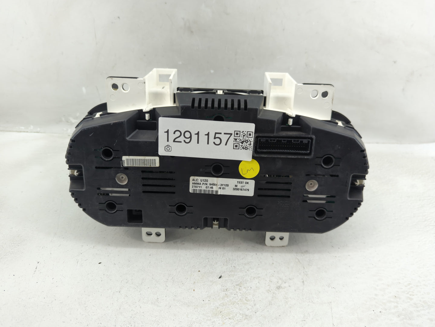 2012 Hyundai Elantra Instrument Cluster Speedometer Gauges P/N:94001-3Y120 Fits OEM Used Auto Parts - Oemusedautoparts1.com