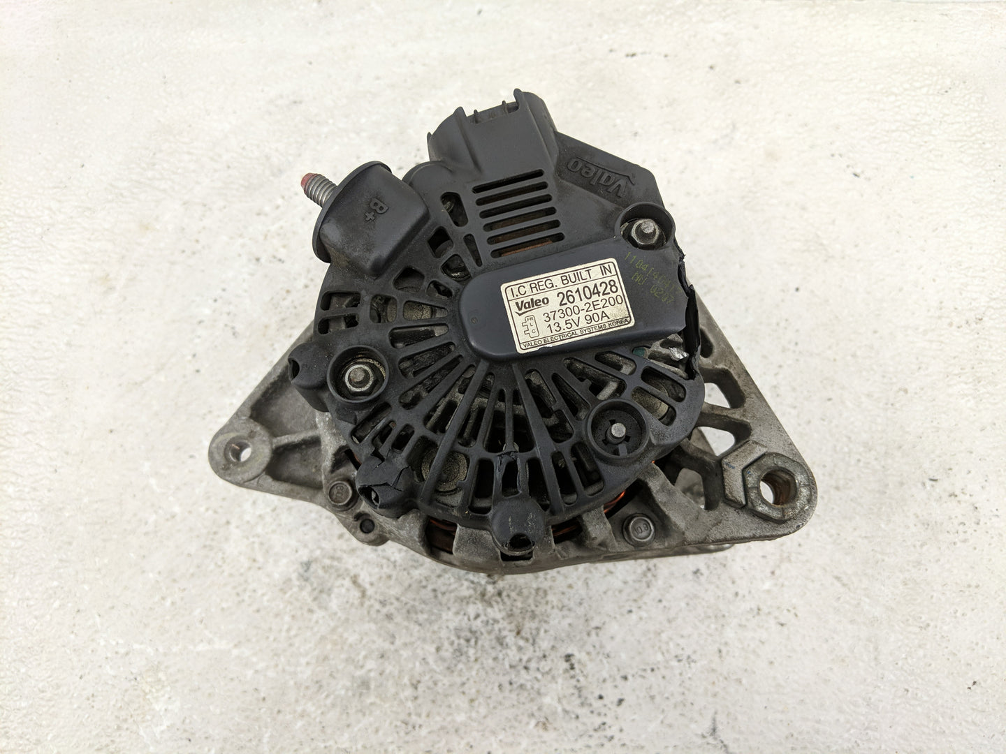 2011-2018 Hyundai Elantra Alternator Replacement Generator Charging Assembly Engine OEM P/N:37300-2E200 2610428 Fits OEM Use