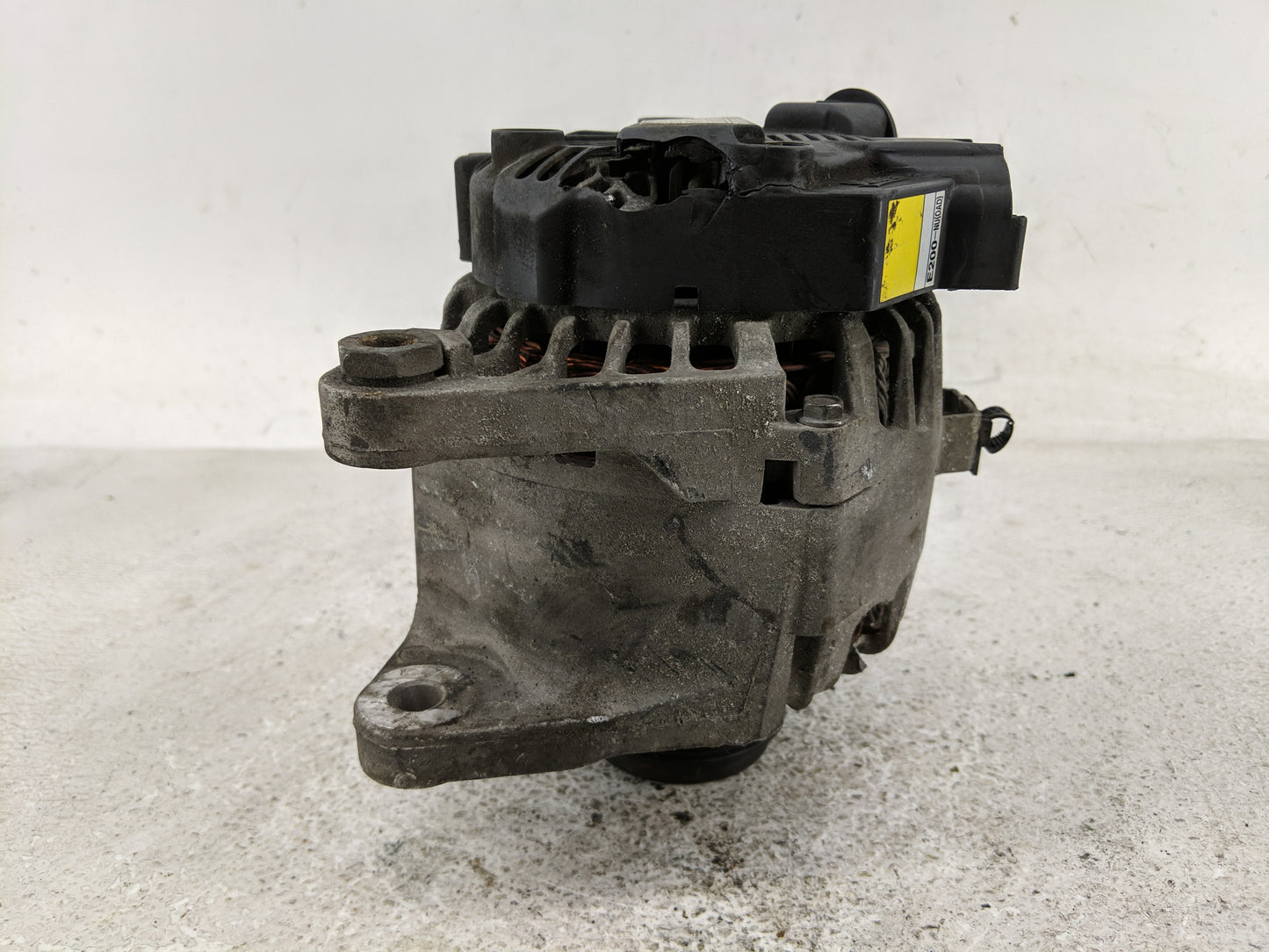 2011-2018 Hyundai Elantra Alternator Replacement Generator Charging Assembly Engine OEM P/N:37300-2E200 2610428 Fits OEM Use