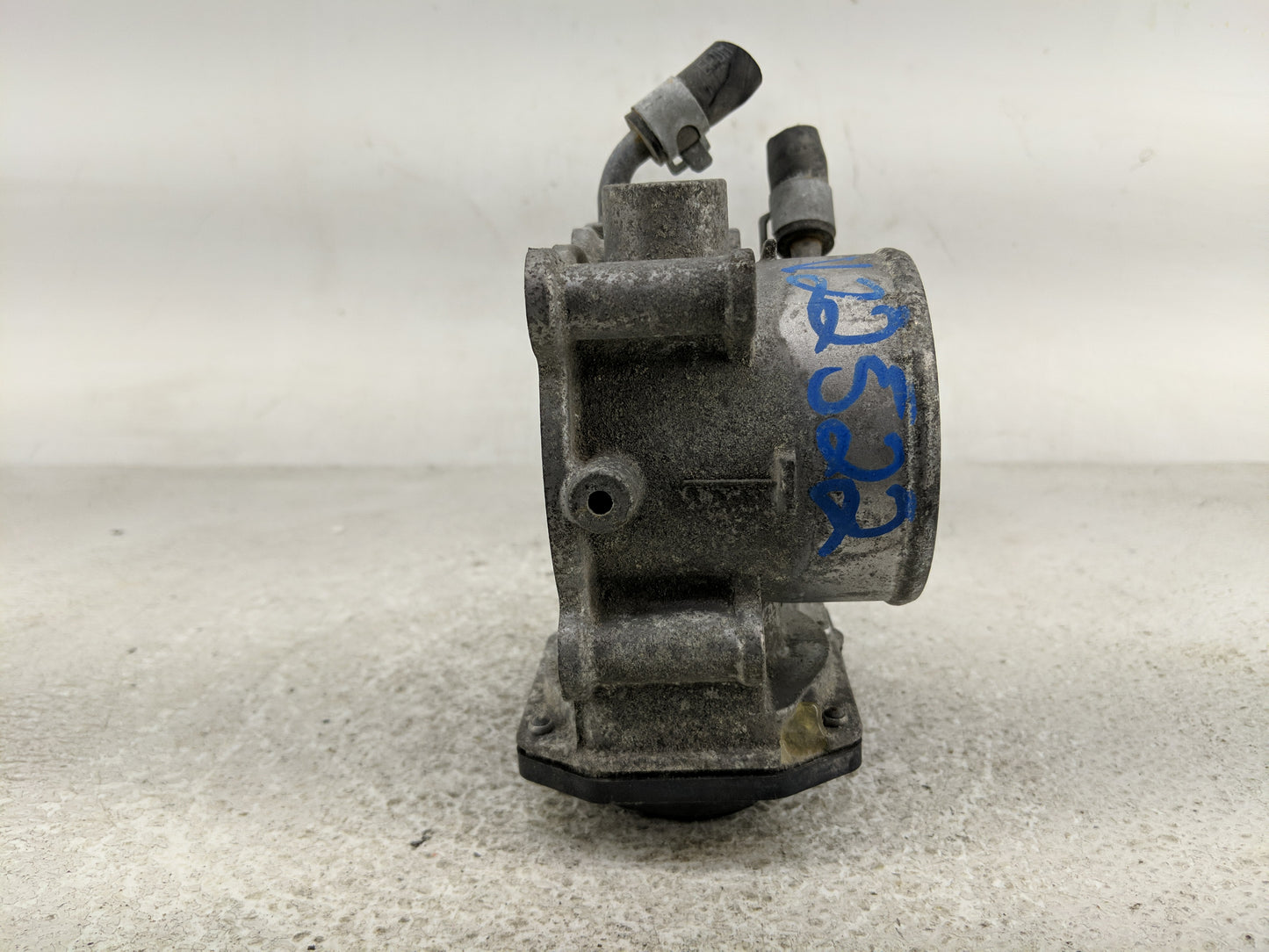 2011-2020 Hyundai Elantra Throttle Body P/N:35100-2E000 Fits Fits 2011 2012 2013 2014 2015 2016 2017 2018 2019 2020 2021 OEM