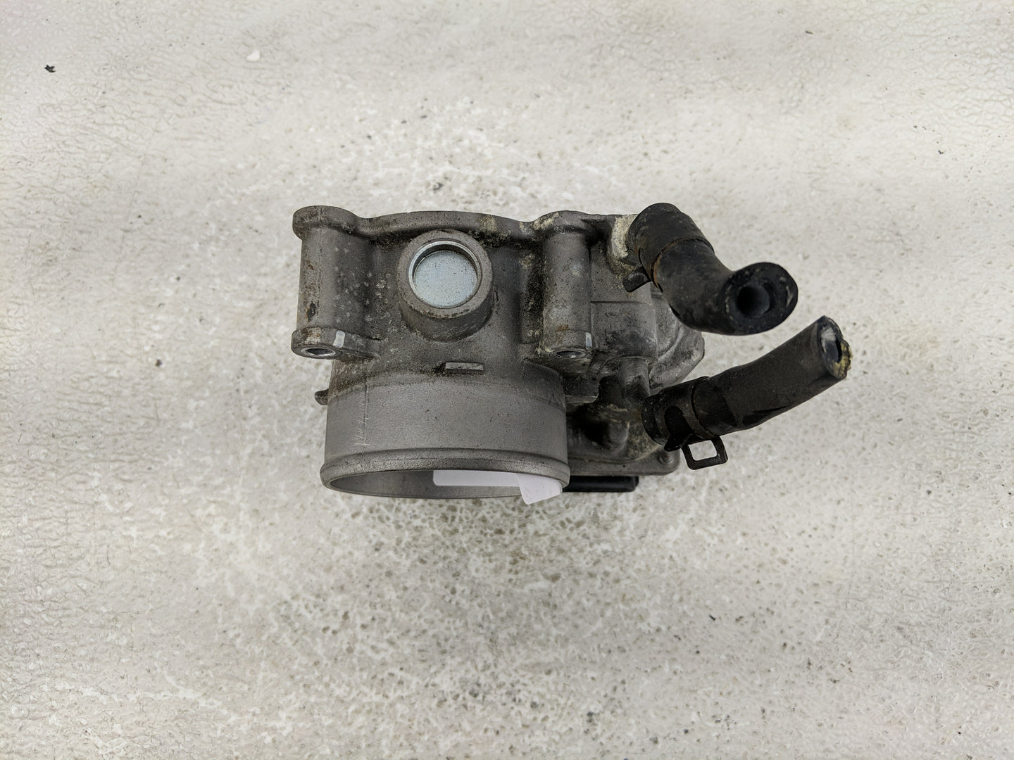 2011-2020 Hyundai Elantra Throttle Body P/N:35100-2E000 Fits Fits 2011 2012 2013 2014 2015 2016 2017 2018 2019 2020 2021 OEM