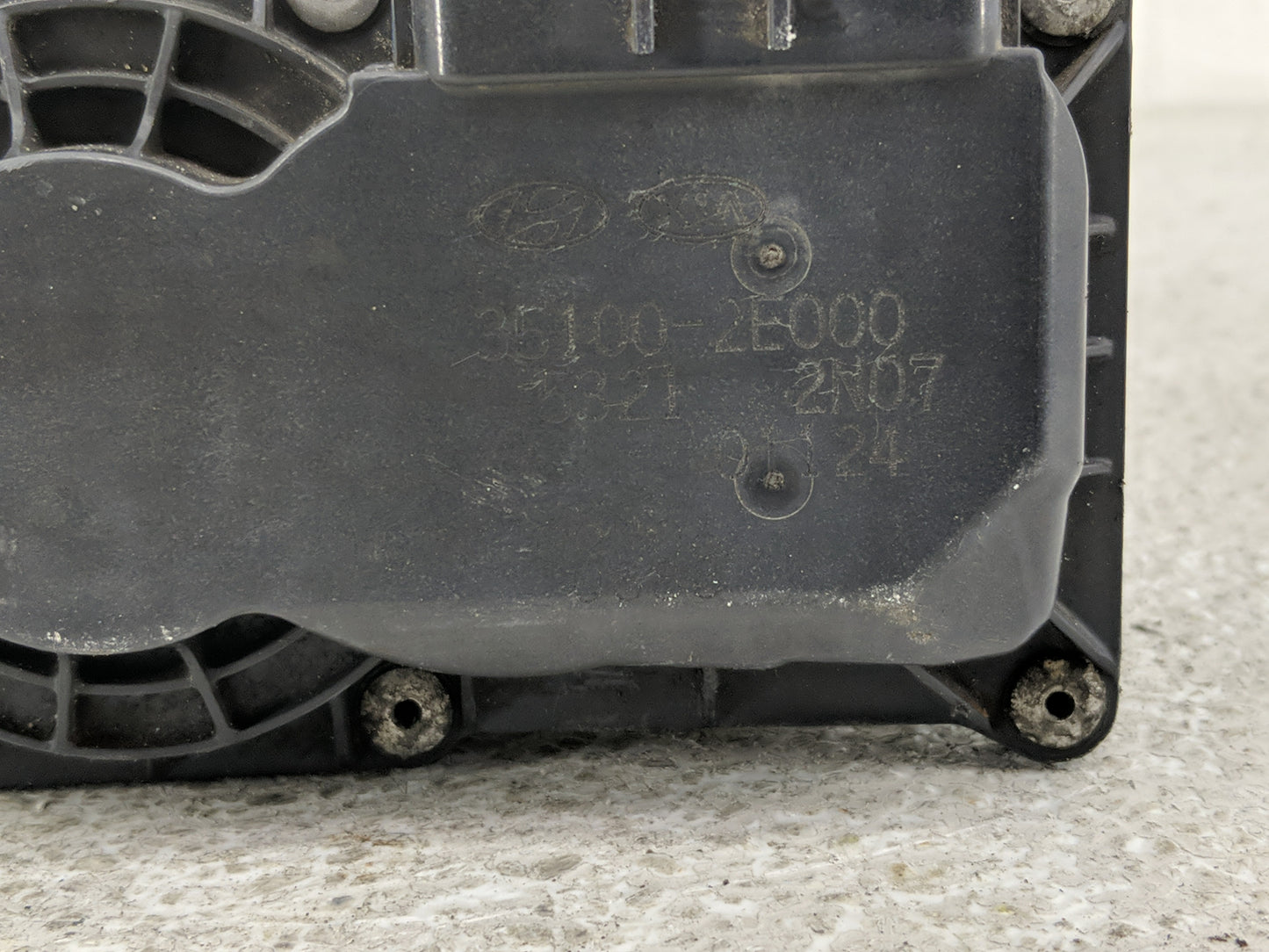 2011-2020 Hyundai Elantra Throttle Body P/N:35100-2E000 Fits Fits 2011 2012 2013 2014 2015 2016 2017 2018 2019 2020 2021 OEM