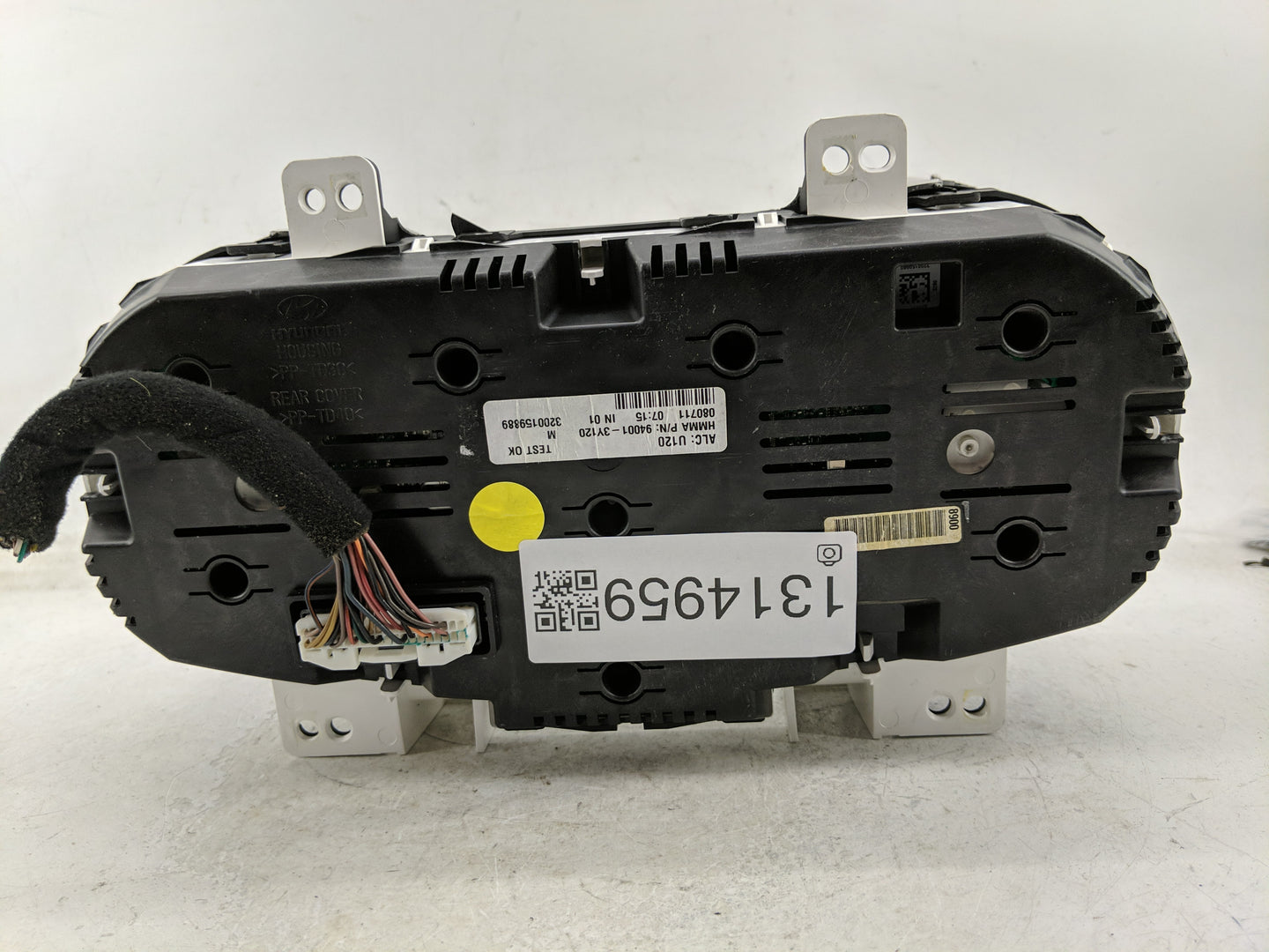 2012 Hyundai Elantra Instrument Cluster Speedometer Gauges P/N:94001-3Y120 Fits OEM Used Auto Parts - Oemusedautoparts1.com