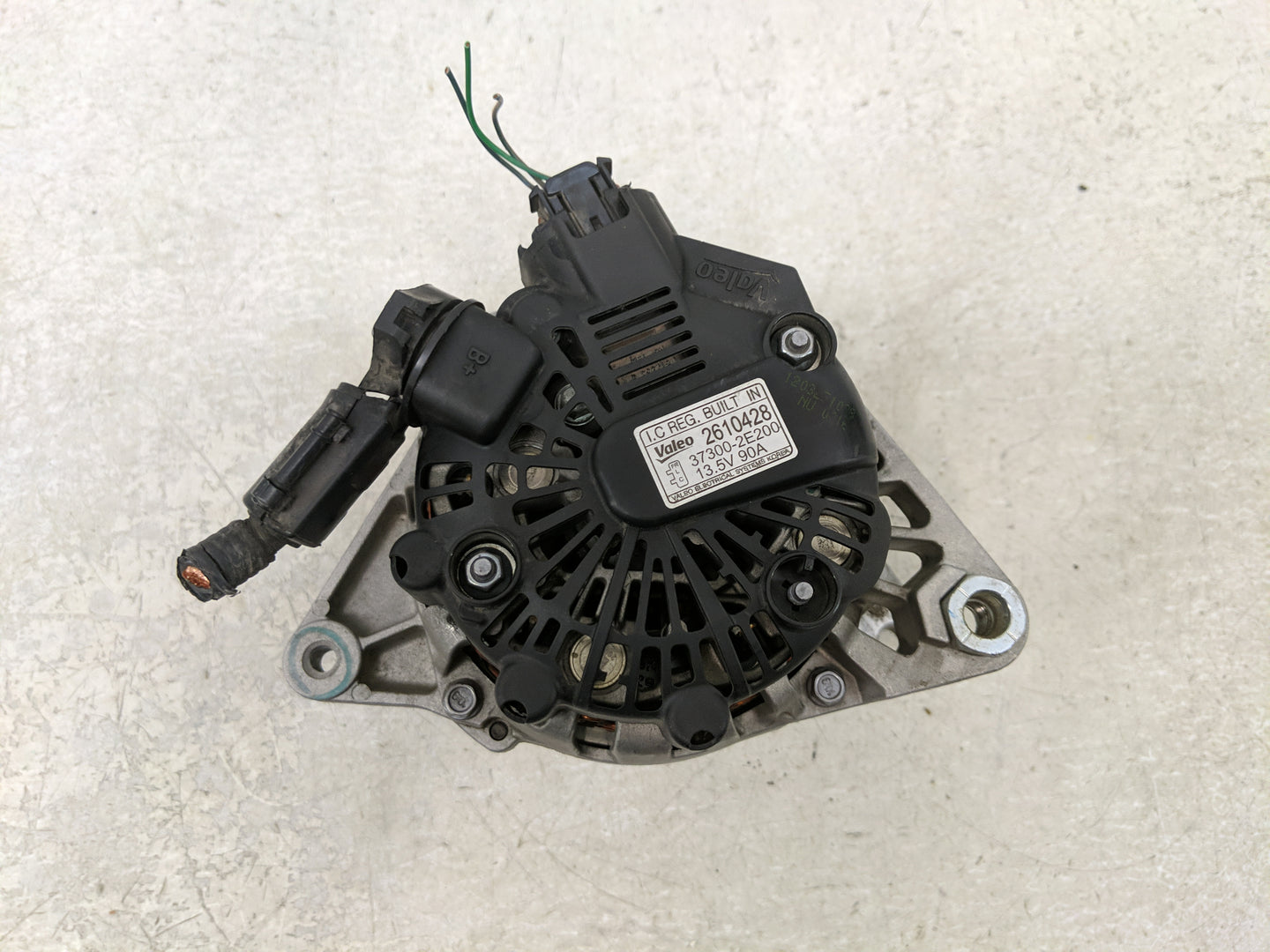2011-2018 Hyundai Elantra Alternator Replacement Generator Charging Assembly Engine OEM P/N:37300-2E200 2610428 Fits OEM Use