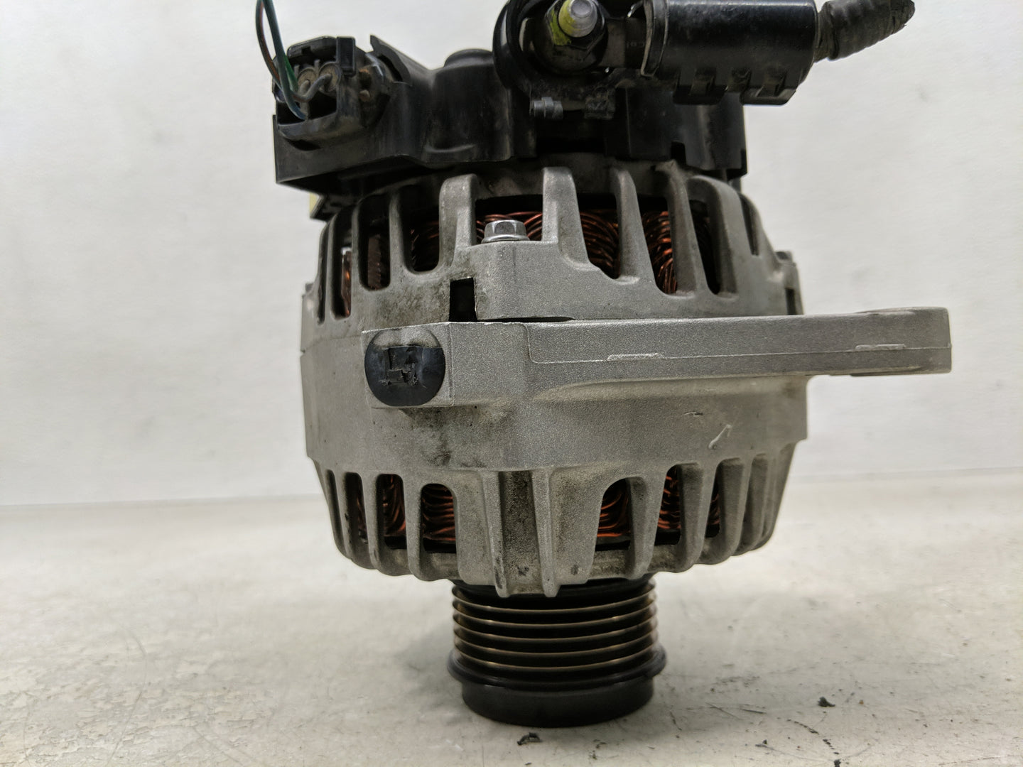 2011-2018 Hyundai Elantra Alternator Replacement Generator Charging Assembly Engine OEM P/N:37300-2E200 2610428 Fits OEM Use