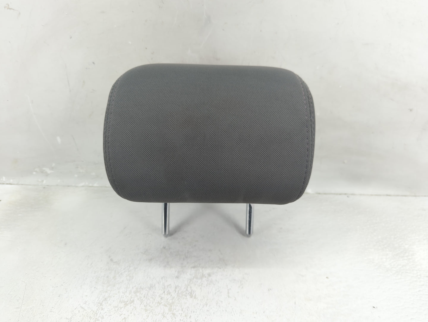 2011-2016 Hyundai Elantra Headrest Head Rest Rear Center Seat Fits Fits 2011 2012 2013 2014 2015 2016 OEM Used Auto Parts - 