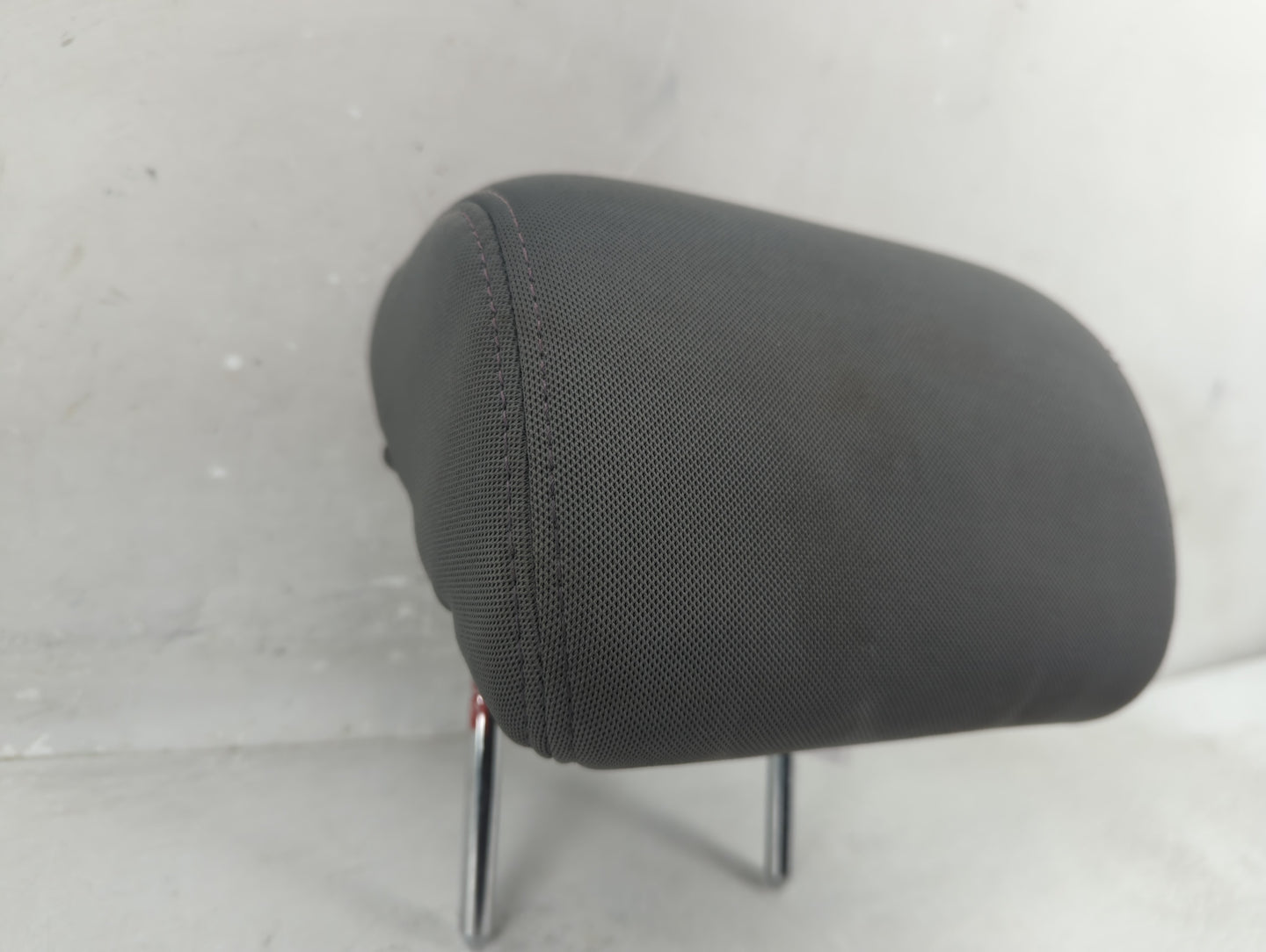 2011-2016 Hyundai Elantra Headrest Head Rest Rear Center Seat Fits Fits 2011 2012 2013 2014 2015 2016 OEM Used Auto Parts - 