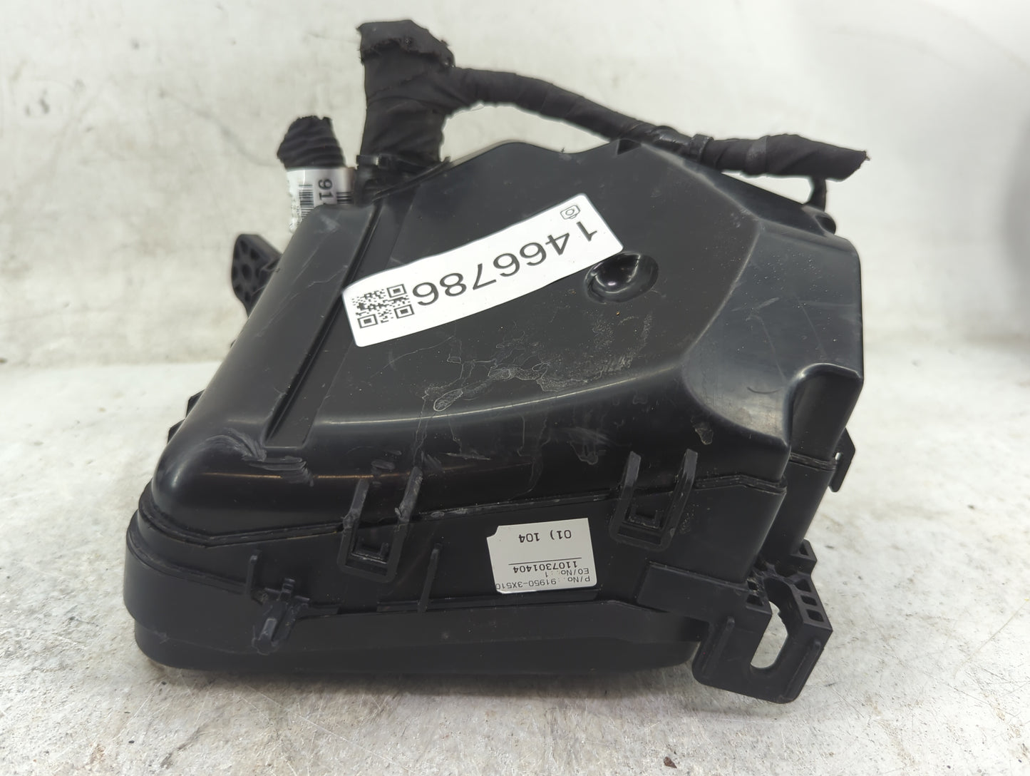 2012 Hyundai Elantra Fusebox Fuse Box Panel Relay Module P/N:91950-3XST0 Fits OEM Used Auto Parts - Oemusedautoparts1.com