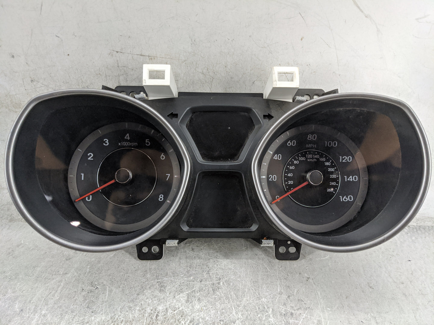 2012 Hyundai Elantra Instrument Cluster Speedometer Gauges P/N:94001-3Y120 Miles:92K Fits OEM Used Auto Parts - Oemusedautop