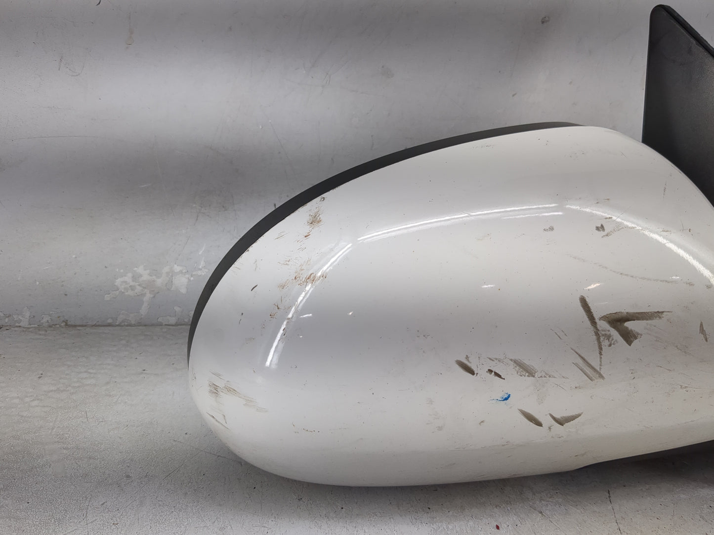 2009-2012 Hyundai Elantra Passenger Side View Mirror - Right Door Mirror OEM Used - Oemusedautoparts1.com