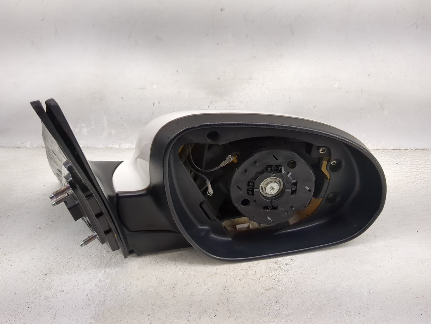 2009-2012 Hyundai Elantra Passenger Side View Mirror - Right Door Mirror OEM Used - Oemusedautoparts1.com