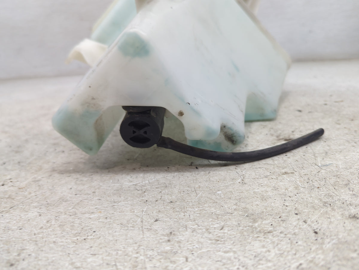 2011-2013 Hyundai Elantra Windshield Washer Fluid Reservoir Bottle 1498698 - Oemusedautoparts1.com