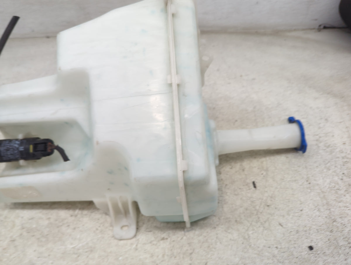 2011-2013 Hyundai Elantra Windshield Washer Fluid Reservoir Bottle 1498698 - Oemusedautoparts1.com