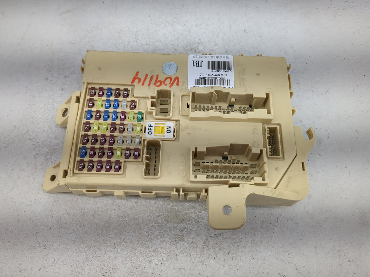 2011-2013 Hyundai Elantra Fusebox Fuse Box Panel Relay Module P/N:91950-3X012 MD012BCE13461E50 Fits Fits 2011 2012 2013 OEM 