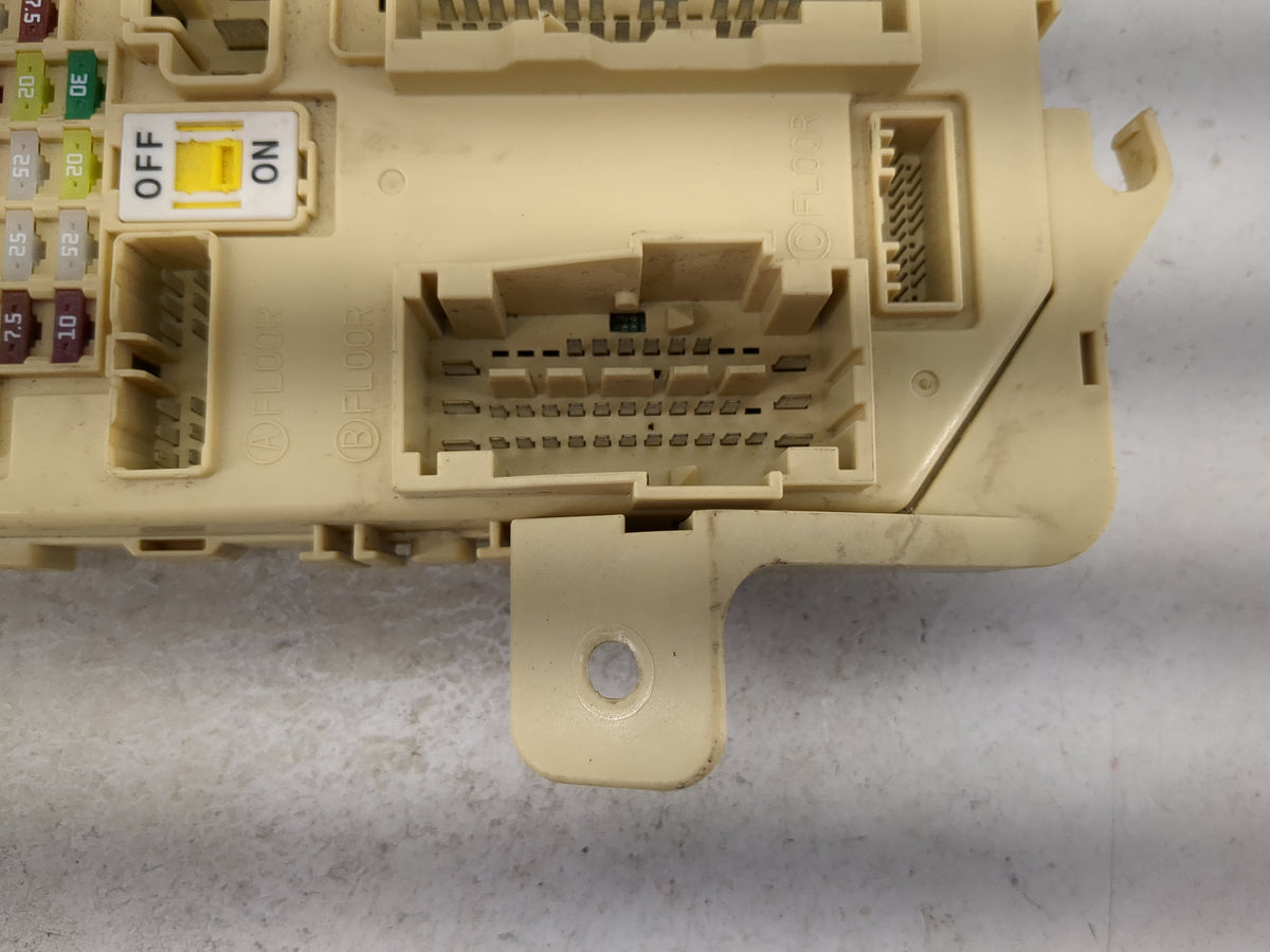 2011-2013 Hyundai Elantra Fusebox Fuse Box Panel Relay Module P/N:91950-3X012 MD012BCE13461E50 Fits Fits 2011 2012 2013 OEM 