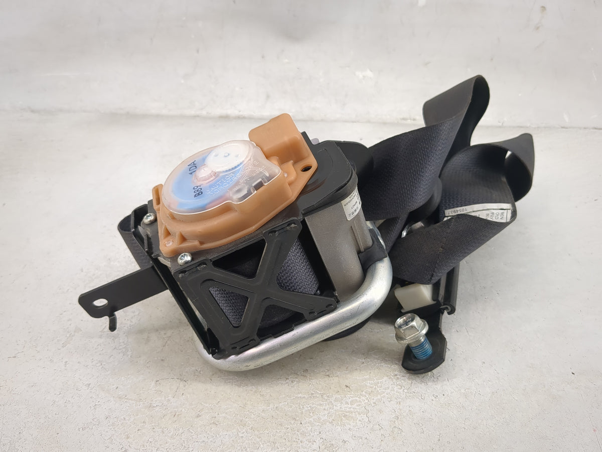 2009-2012 Hyundai Elantra Passenger Front Seatbelt Retractor Black - Oemusedautoparts1.com