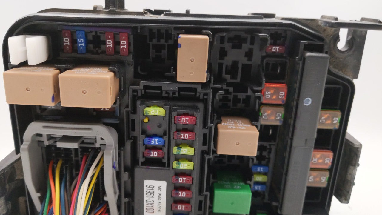 2012 Hyundai Elantra Fusebox Fuse Box Panel Relay Module P/N:91950-3X510 91951-3X100 Fits OEM Used Auto Parts - Oemusedautop