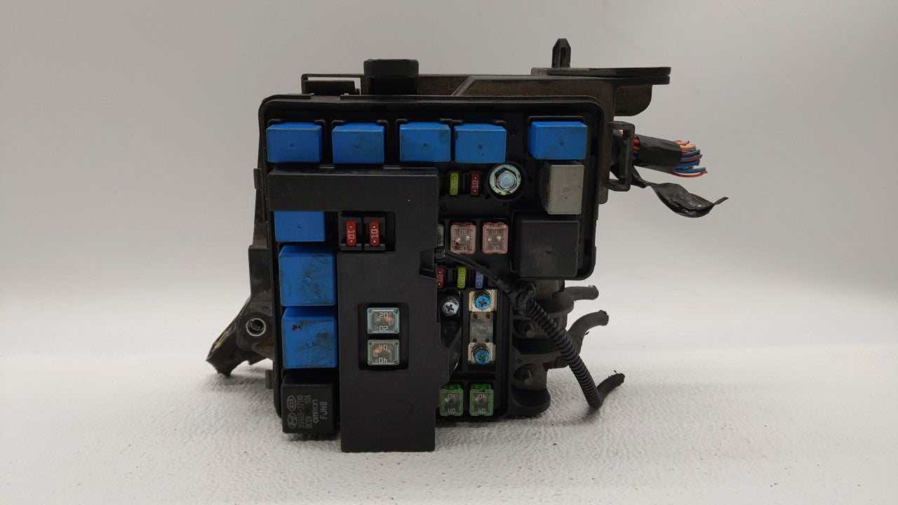 2011-2013 Hyundai Elantra Fusebox Fuse Box Panel Relay Module P/N:1302260016 VS912003Y074UA Fits Fits 2011 2012 2013 OEM Use