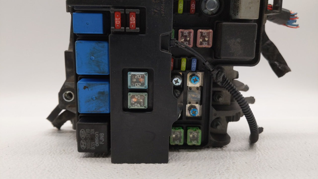 2011-2013 Hyundai Elantra Fusebox Fuse Box Panel Relay Module P/N:1302260016 VS912003Y074UA Fits Fits 2011 2012 2013 OEM Use