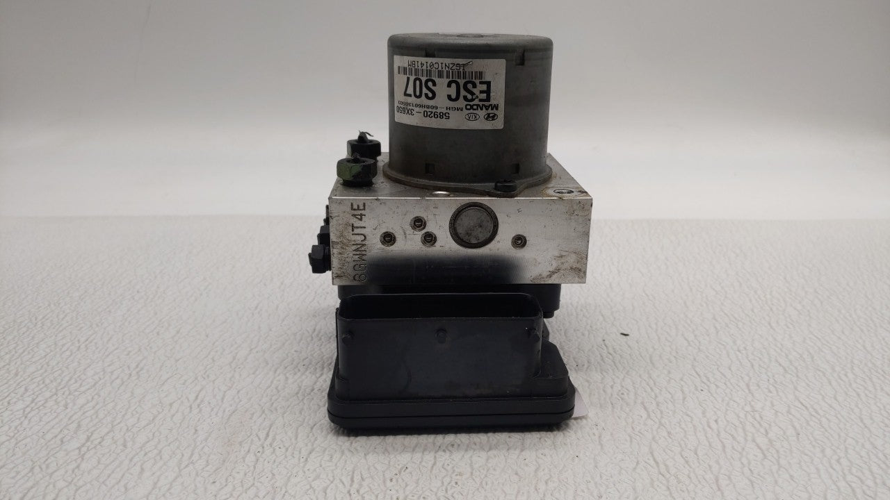 2011-2013 Hyundai Elantra ABS Pump Control Module Replacement P/N:58920-3X700 58920-3X650 Fits Fits 2011 2012 2013 OEM Used 