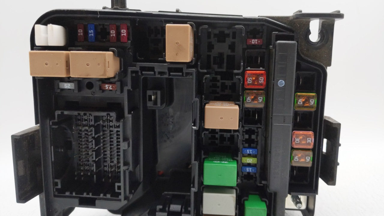 2011-2013 Hyundai Elantra Fusebox Fuse Box Panel Relay Module P/N:91950-3X510 Fits Fits 2011 2012 2013 OEM Used Auto Parts -