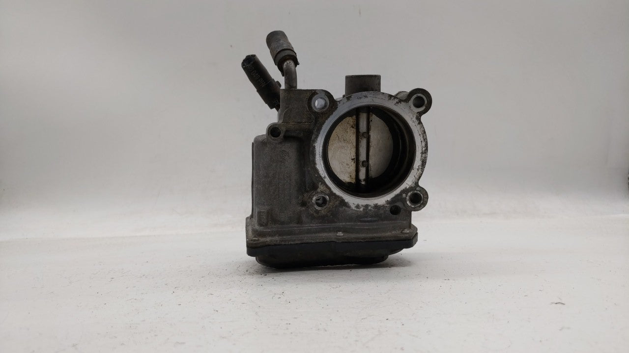2011-2018 Hyundai Elantra Throttle Body P/N:35100-2E000 Fits Fits 2011 2012 2013 2014 2015 2016 2017 2018 2019 OEM Used Auto