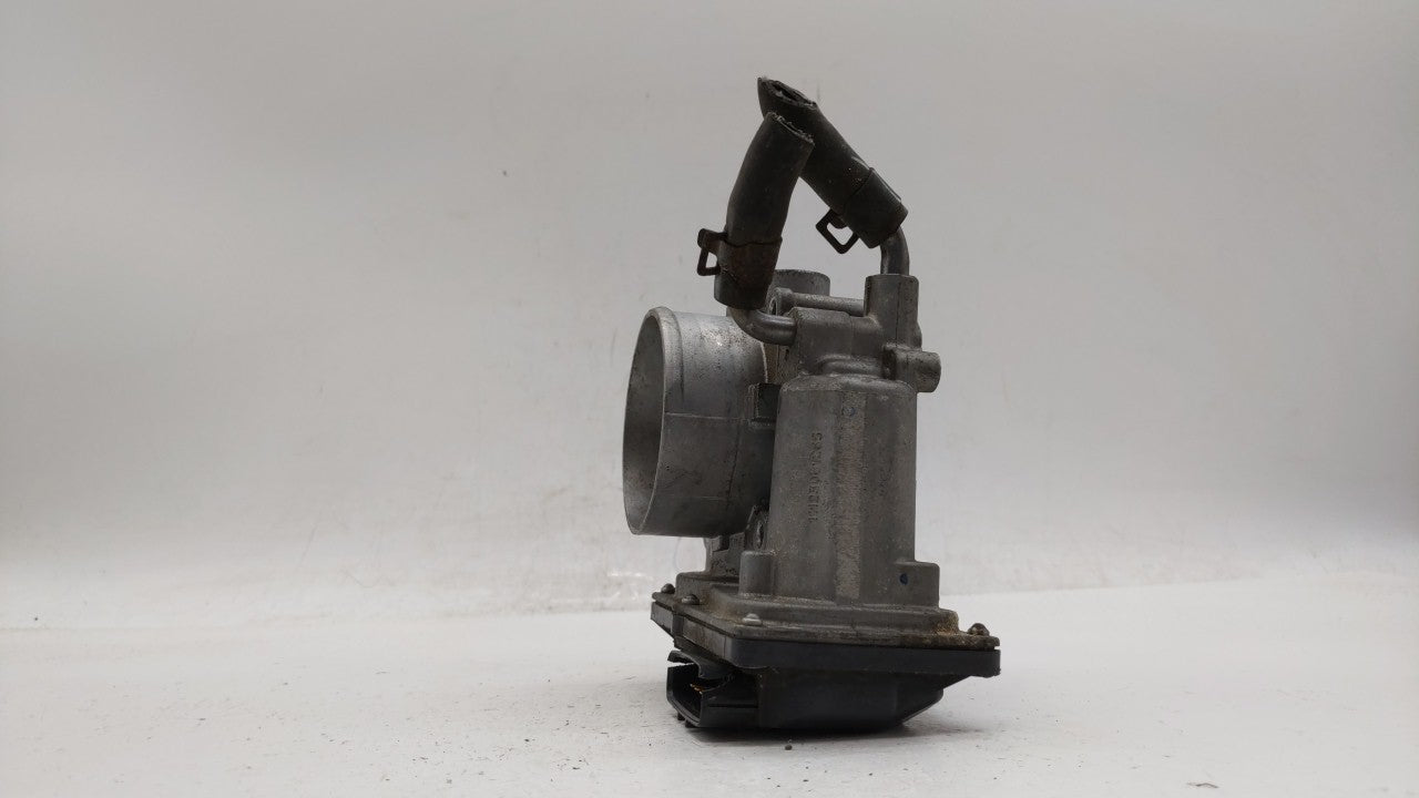 2011-2018 Hyundai Elantra Throttle Body P/N:35100-2E000 Fits Fits 2011 2012 2013 2014 2015 2016 2017 2018 2019 OEM Used Auto