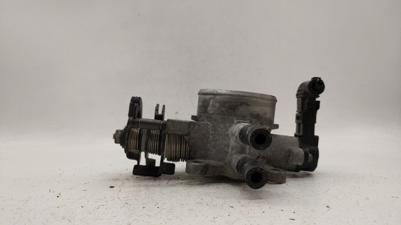 2007-2012 Hyundai Elantra Throttle Body P/N:55100-23950 35100-23950 Fits Fits 2007 2008 2009 2010 2011 2012 OEM Used Auto Pa