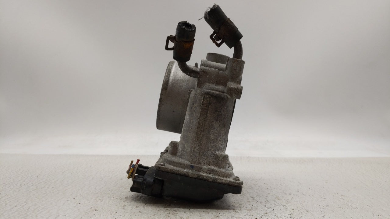 2011-2018 Hyundai Elantra Throttle Body P/N:35100-2E000 Fits Fits 2011 2012 2013 2014 2015 2016 2017 2018 2019 OEM Used Auto