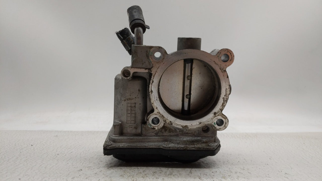 2011-2018 Hyundai Elantra Throttle Body P/N:35100-2E000 Fits Fits 2011 2012 2013 2014 2015 2016 2017 2018 2019 OEM Used Auto