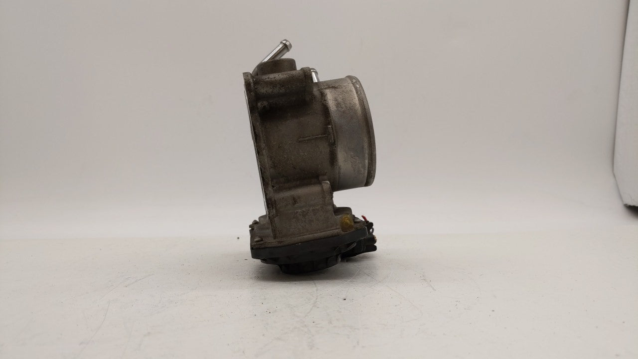 2011-2018 Hyundai Elantra Throttle Body P/N:35100-2E000 Fits Fits 2011 2012 2013 2014 2015 2016 2017 2018 2019 OEM Used Auto