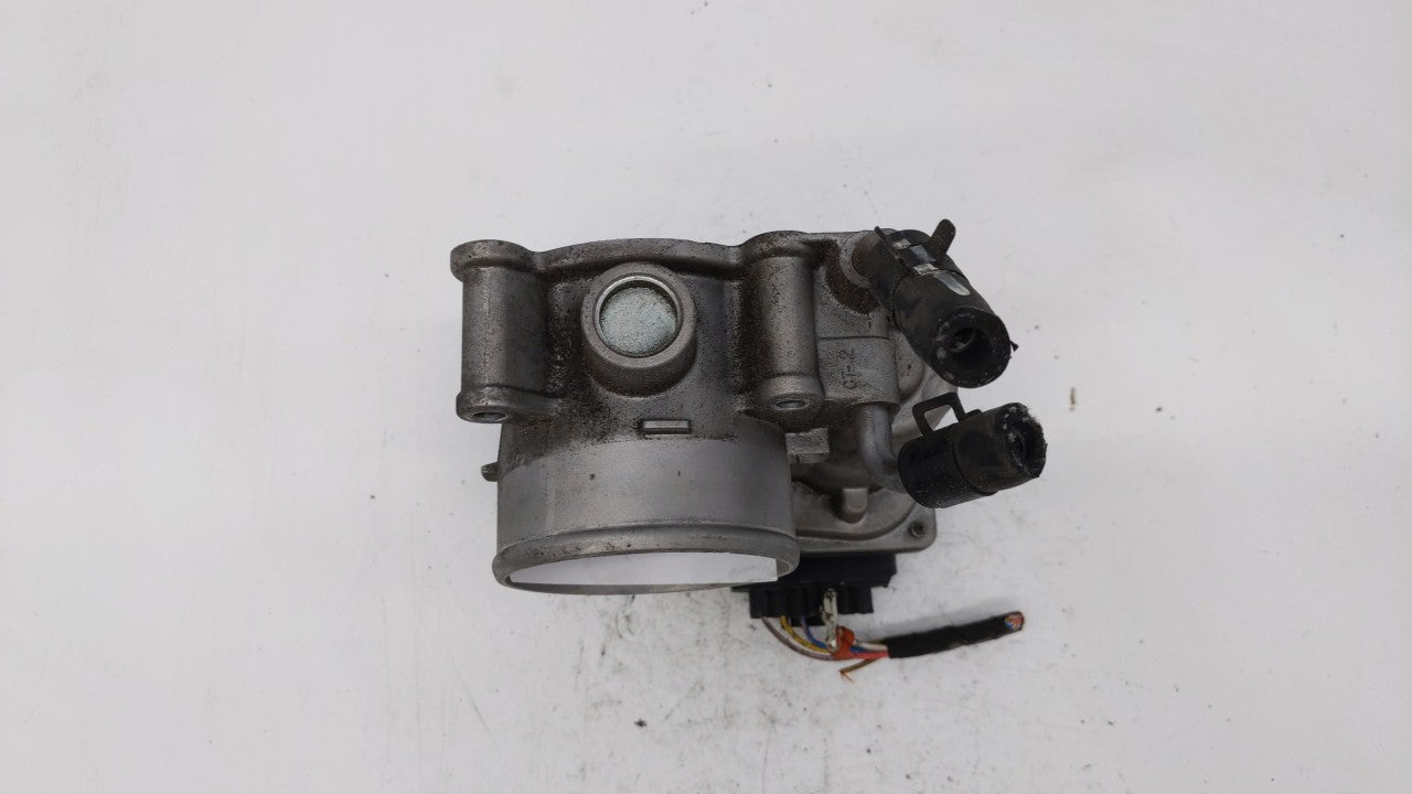 2011-2018 Hyundai Elantra Throttle Body P/N:35100-2E000 Fits Fits 2011 2012 2013 2014 2015 2016 2017 2018 2019 OEM Used Auto