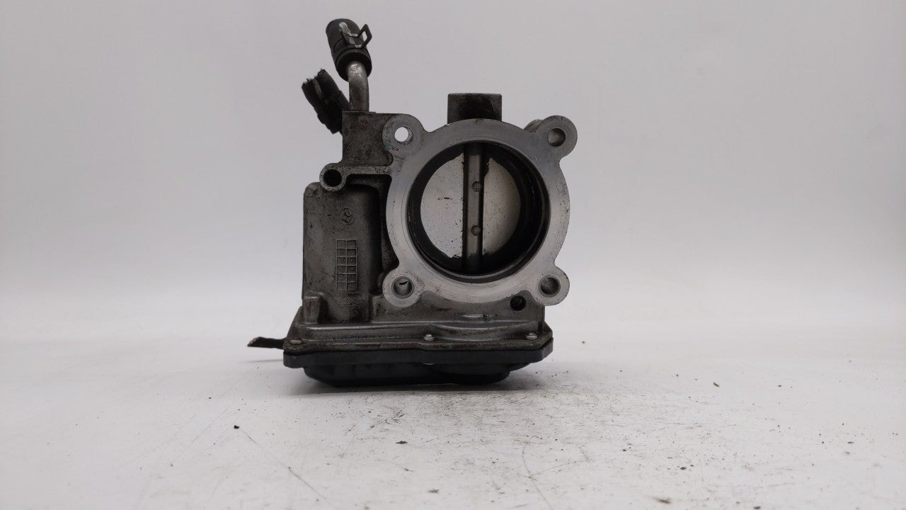 2011-2018 Hyundai Elantra Throttle Body P/N:35100-2E000 Fits Fits 2011 2012 2013 2014 2015 2016 2017 2018 2019 OEM Used Auto