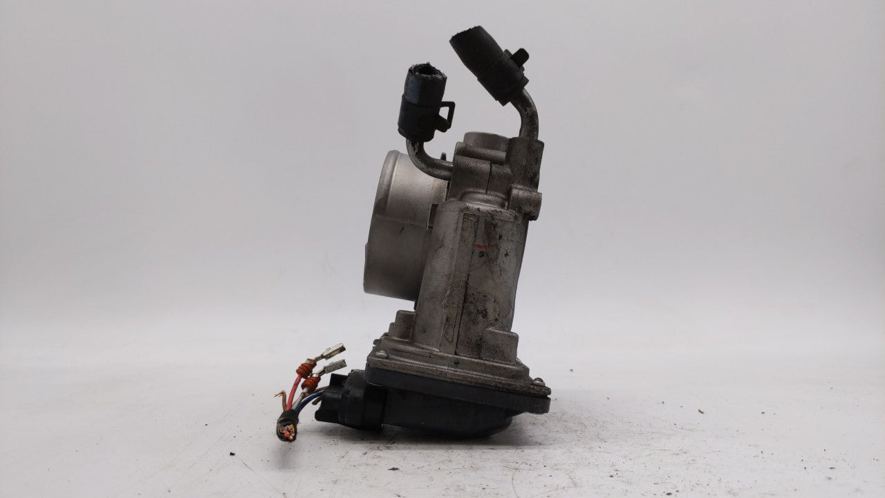 2011-2018 Hyundai Elantra Throttle Body P/N:35100-2E000 Fits Fits 2011 2012 2013 2014 2015 2016 2017 2018 2019 OEM Used Auto