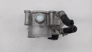 2011-2018 Hyundai Elantra Throttle Body P/N:35100-2E710 35100-2E000 Fits Fits 2011 2012 2013 2014 2015 2016 2017 2018 2019 OEM Used Auto Parts