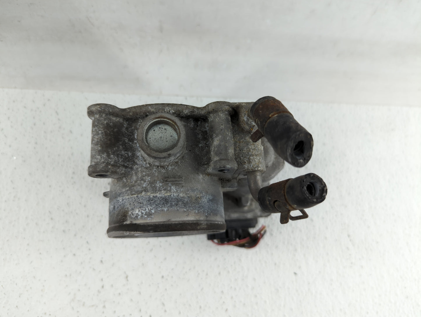 2011-2018 Hyundai Elantra Throttle Body P/N:35100-2E710 35100-2E000 Fits Fits 2011 2012 2013 2014 2015 2016 2017 2018 2019 O