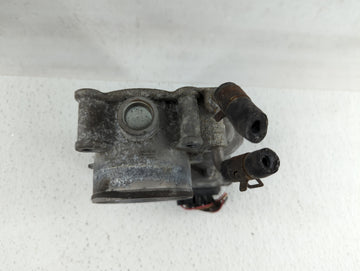 2011-2018 Hyundai Elantra Throttle Body P/N:35100-2E710 35100-2E000 Fits Fits 2011 2012 2013 2014 2015 2016 2017 2018 2019 OEM Used Auto Parts