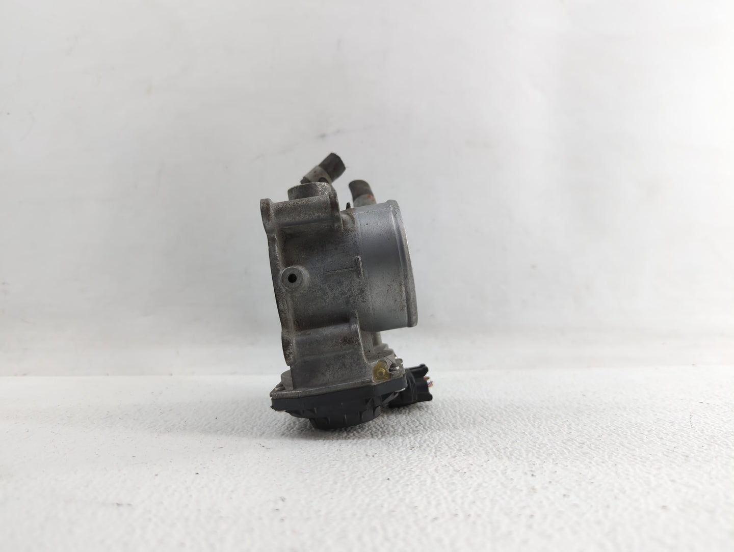 2011-2018 Hyundai Elantra Throttle Body P/N:35100-2E710 35100-2E000 Fits Fits 2011 2012 2013 2014 2015 2016 2017 2018 2019 O