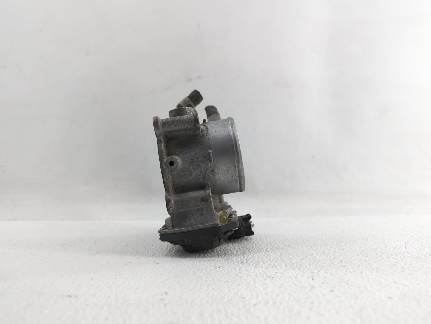 2011-2018 Hyundai Elantra Throttle Body P/N:35100-2E710 35100-2E000 Fits Fits 2011 2012 2013 2014 2015 2016 2017 2018 2019 O