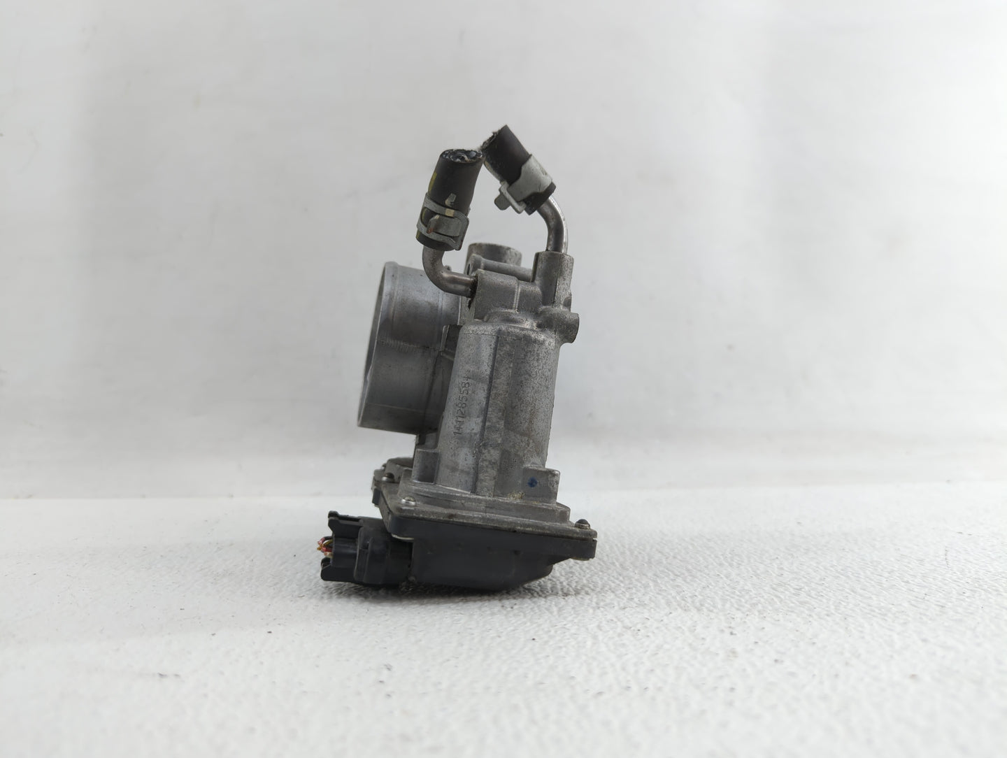 2011-2018 Hyundai Elantra Throttle Body P/N:35100-2E710 35100-2E000 Fits Fits 2011 2012 2013 2014 2015 2016 2017 2018 2019 O