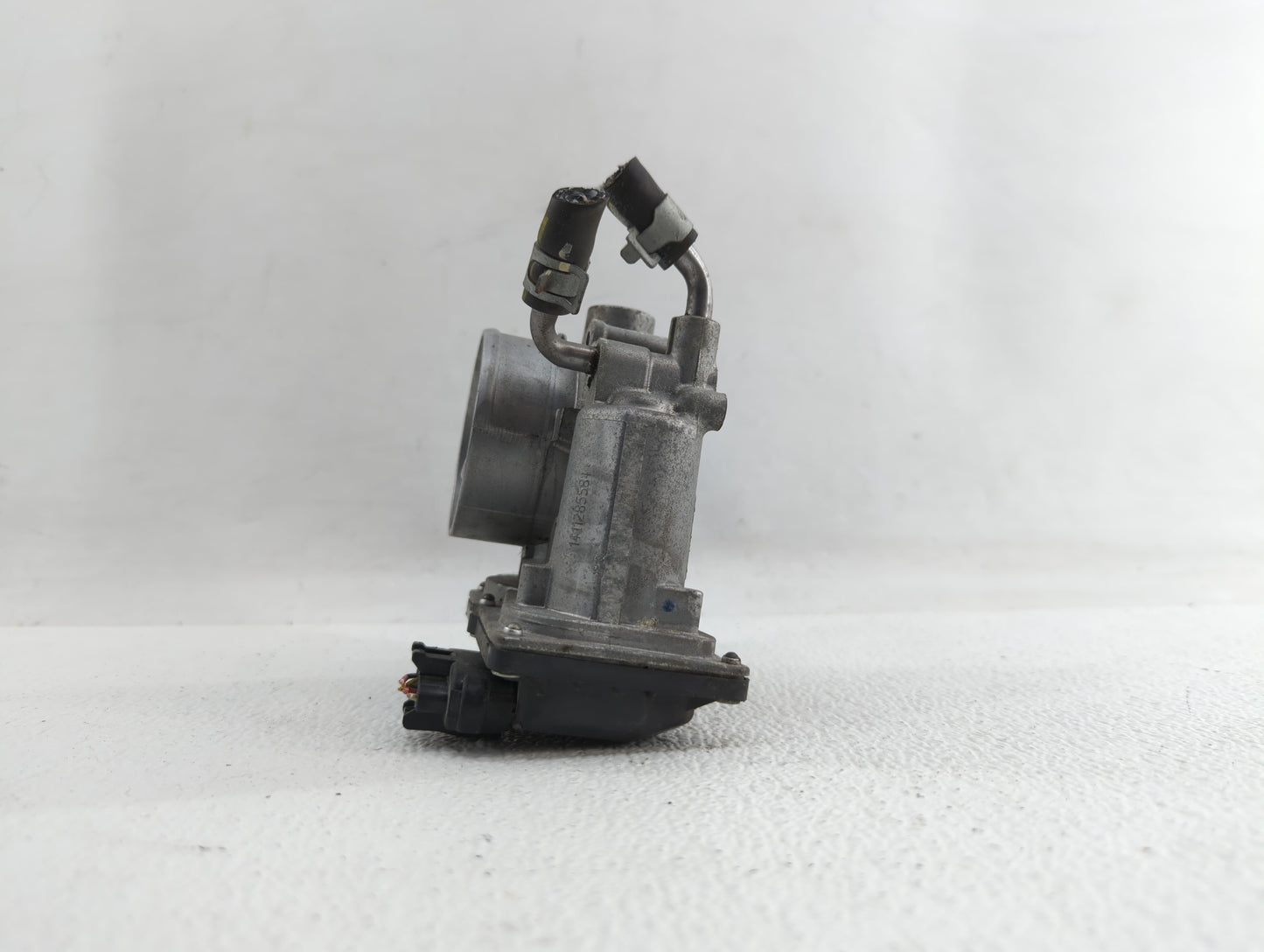 2011-2018 Hyundai Elantra Throttle Body P/N:35100-2E710 35100-2E000 Fits Fits 2011 2012 2013 2014 2015 2016 2017 2018 2019 O