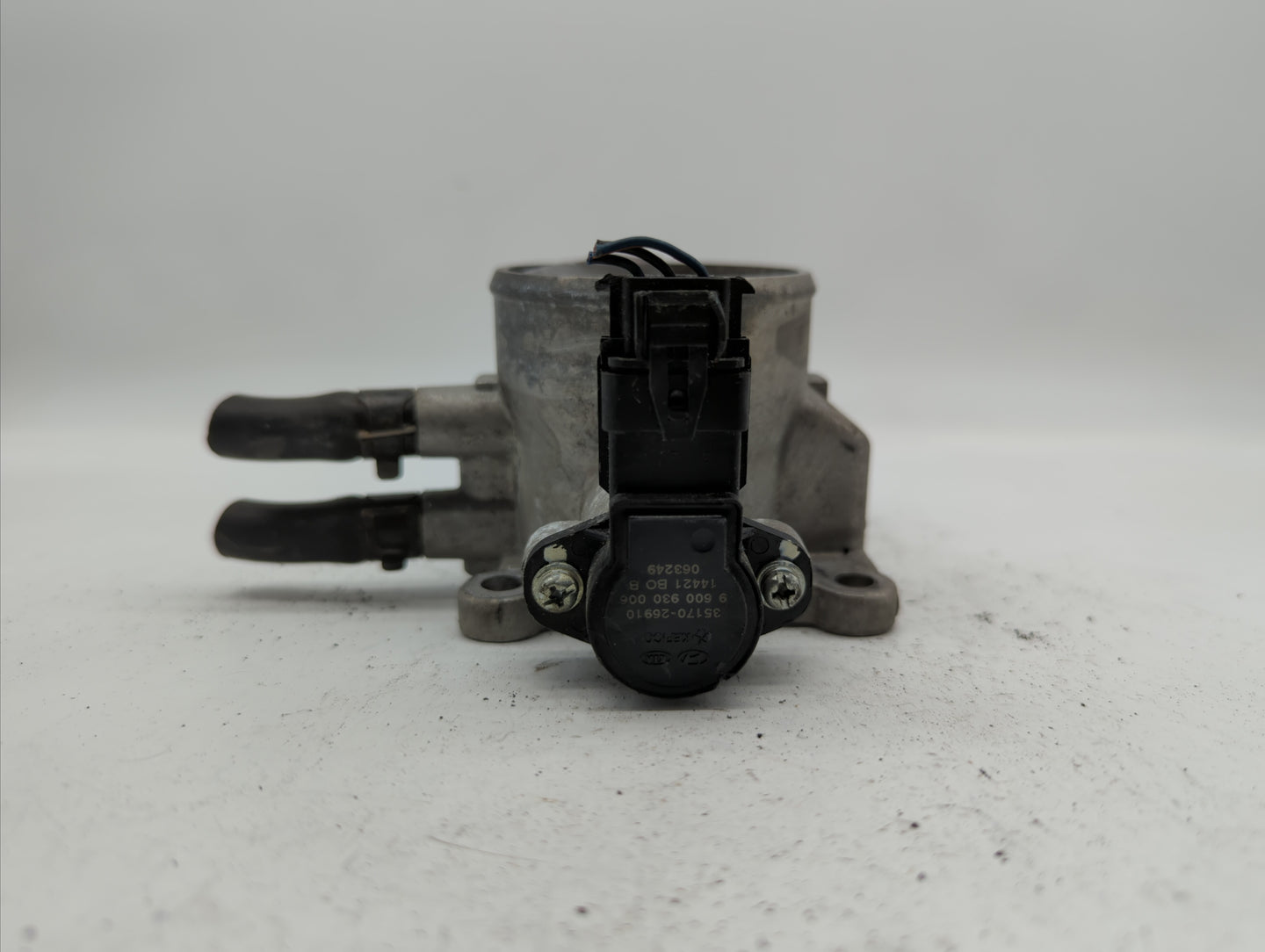 2007-2012 Hyundai Elantra Throttle Body P/N:55100-23950 35100-23950 Fits Fits 2007 2008 2009 2010 2011 2012 OEM Used Auto Pa