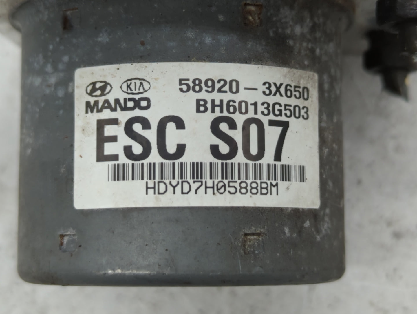 2011-2013 Hyundai Elantra ABS Pump Control Module Replacement P/N:58920-3X650 58920-3X700 Fits Fits 2011 2012 2013 OEM Used 