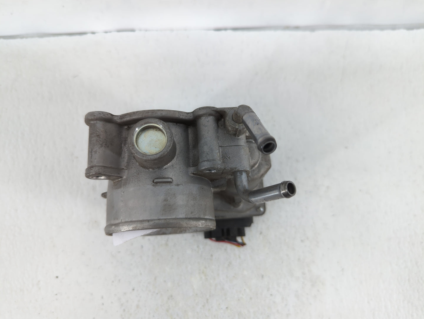 2011-2018 Hyundai Elantra Throttle Body P/N:35100-2E000 1302150124 Fits Fits 2011 2012 2013 2014 2015 2016 2017 2018 2019 OE